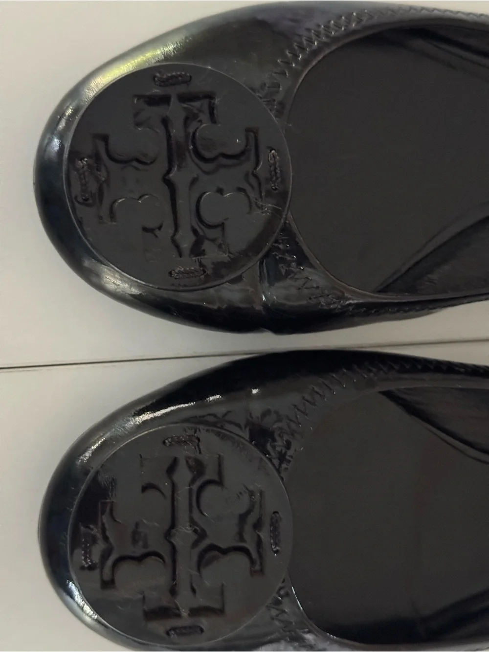 Tory Burch Black Patent Logo Round-Toe Ballet Flats size 9